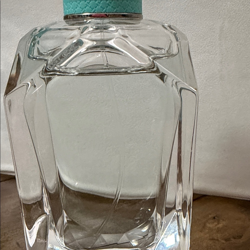 Tiffany & Co. Eau De Parfum 2.5 oz and Body Lotion gift set - Picture 4 of 14